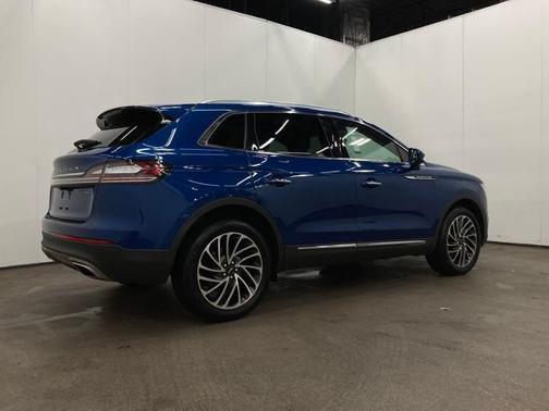 2020 Lincoln Nautilus Reserve
