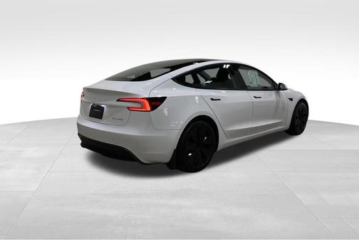 2025 Tesla Model 3 Long Range