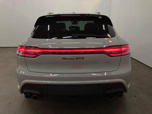 2025 Porsche Macan GTS