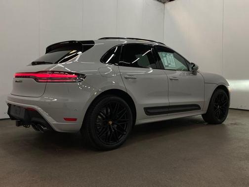 2025 Porsche Macan GTS