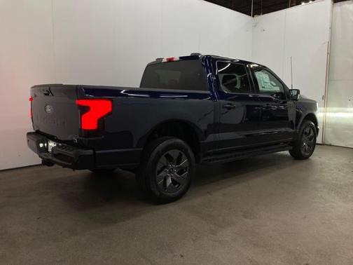 2024 Ford F-150 Lightning Flash