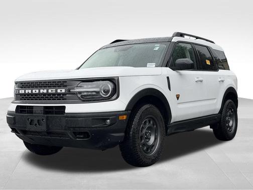 Oxford White 2023 Ford Bronco Sport Badlands