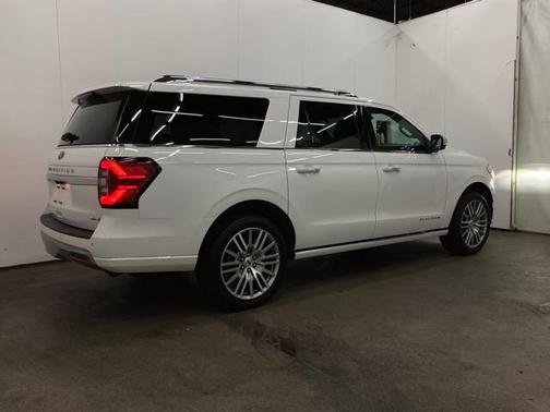 2022 Ford Expedition Max Platinum