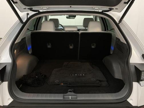2023 Hyundai IONIQ 5 SE
