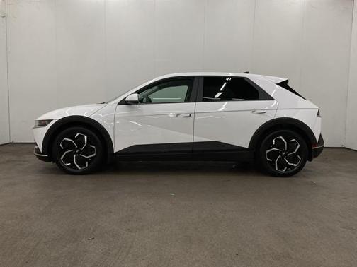 2023 Hyundai IONIQ 5 SE
