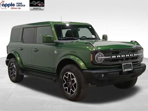 Green Metallic 2025 Ford Bronco Outer Banks