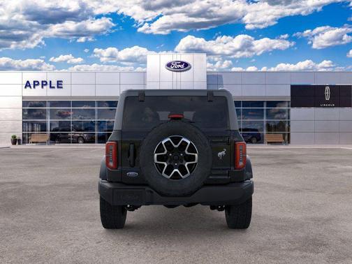 Shadow Black 2026 Ford Bronco Outer Banks