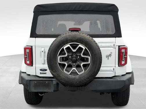 Oxford White 2022 Ford Bronco Outer Banks