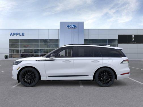 Pristine White Metallic Tri-Coat 2026 Lincoln Aviator Reserve AWD