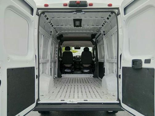 Bright White Clearcoat 2024 RAM ProMaster 2500 Tradesman