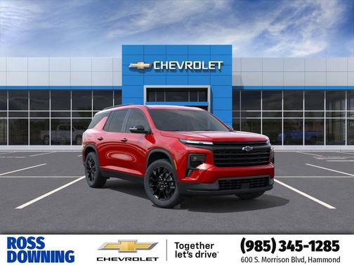 Radiant Red Tintcoat 2026 Chevrolet Traverse LT