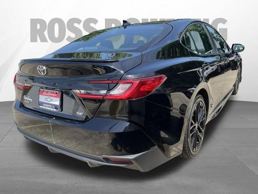 Black 2025 Toyota Camry SE