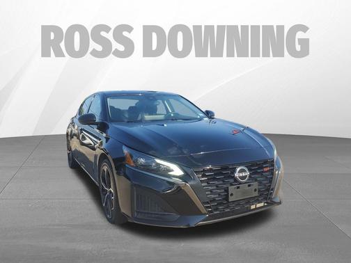 2023 Nissan Altima SR FWD