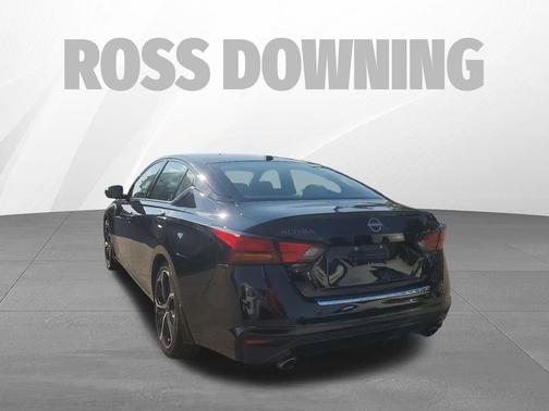 2023 Nissan Altima SR FWD