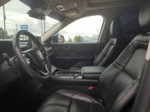 Asher Gray Metallic Clearcoat 2023 Lincoln Aviator Reserve AWD