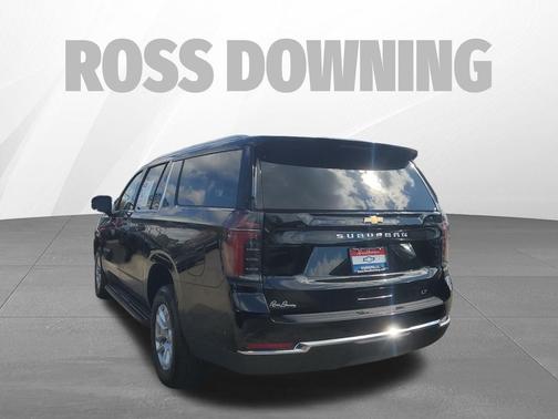 2025 Chevrolet Suburban LT