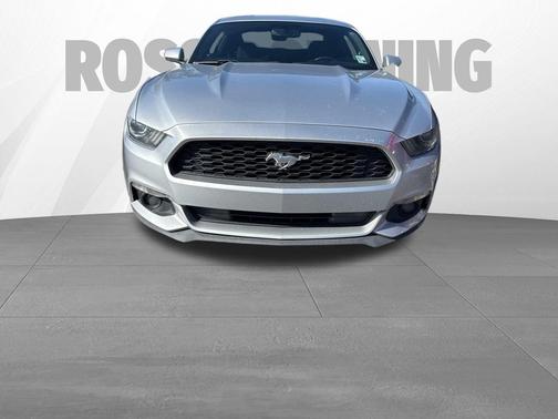 2016 Ford Mustang V6