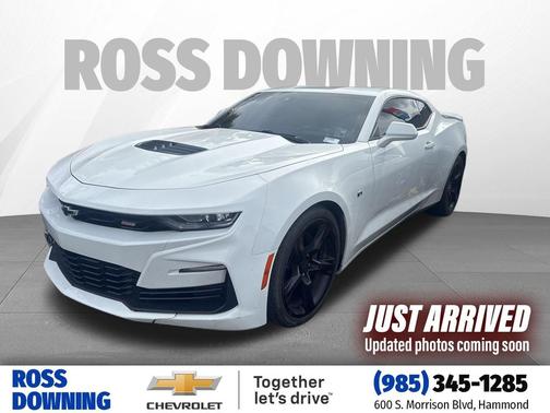 Summit White 2020 Chevrolet Camaro 2SS