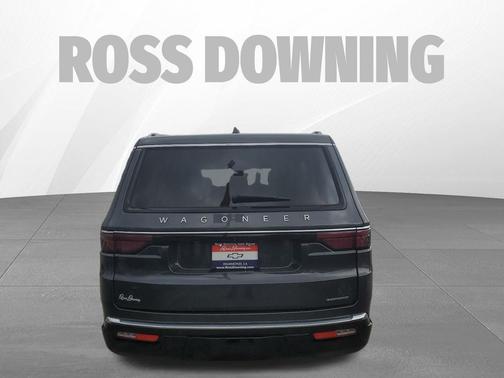 Baltic Gray Metallic Clearcoat 2024 Jeep Wagoneer Series II 4x2