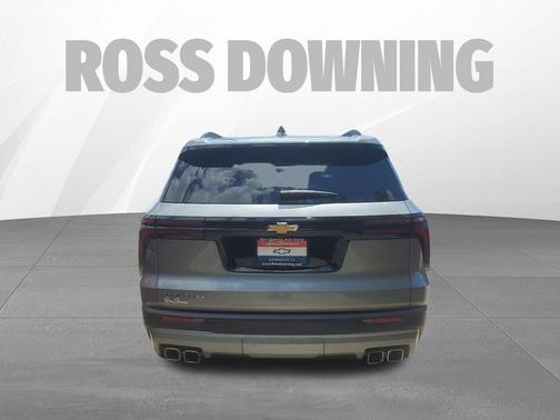 Sterling Gray Metallic 2025 Chevrolet Traverse LT