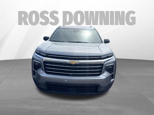 Sterling Gray Metallic 2025 Chevrolet Traverse LT