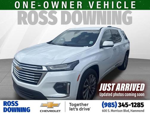 Summit White 2023 Chevrolet Traverse Premier