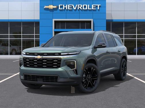 Trillium Green Metallic 2027 Chevrolet Traverse LT
