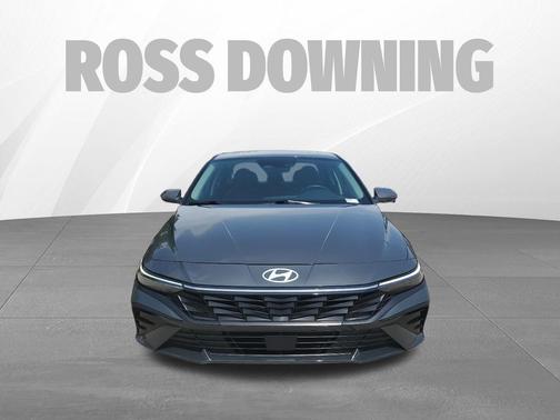 Ecotronic Gray 2025 Hyundai ELANTRA Limited