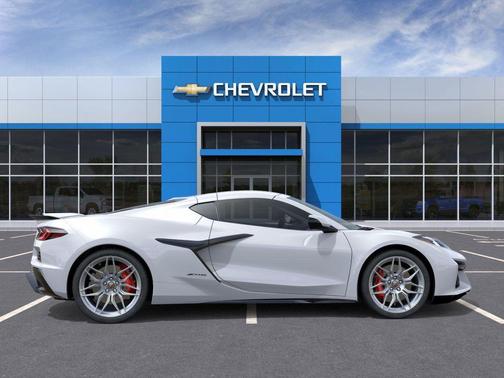 Arctic White 2026 Chevrolet Corvette Z06