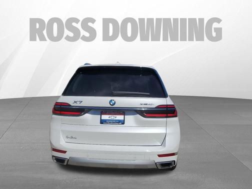 2023 BMW X7 xDrive40i