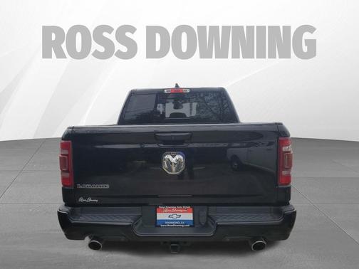 Diamond Black Crystal Pearlcoat 2022 RAM 1500 Laramie