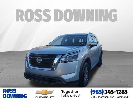 2025 Nissan Pathfinder SV FWD