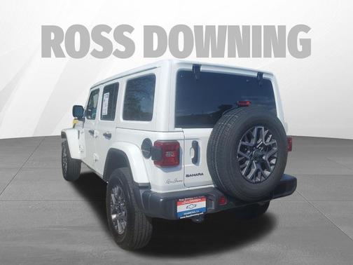 2025 Jeep Wrangler 4-Door Sahara 4x4