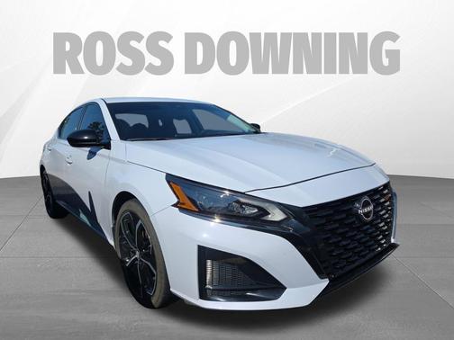 2025 Nissan Altima SR FWD