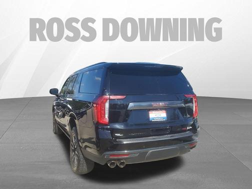 2023 GMC Yukon XL 4WD AT4