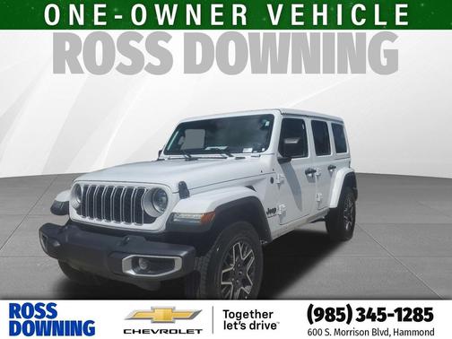 Bright White Clearcoat 2025 Jeep Wrangler 4-Door Sahara 4x4