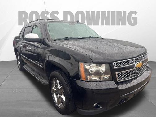 Black 2013 Chevrolet Avalanche LTZ