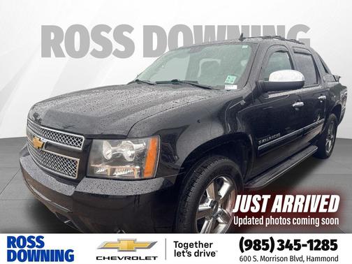 Black 2013 Chevrolet Avalanche LTZ