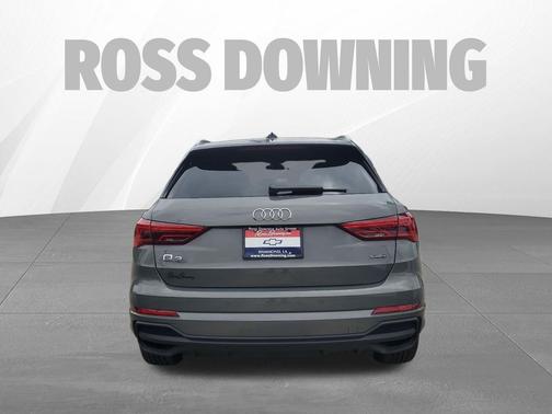 2025 Audi Q3 Premium 45 TFSI S line quattro Tiptronic