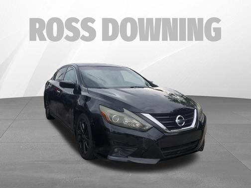 Super Black 2017 Nissan Altima 2.5 SR