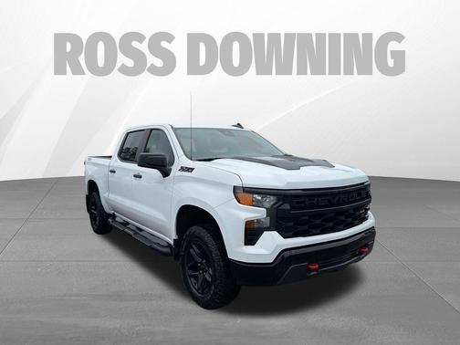Summit White 2023 Chevrolet Silverado 1500 Custom Trail Boss