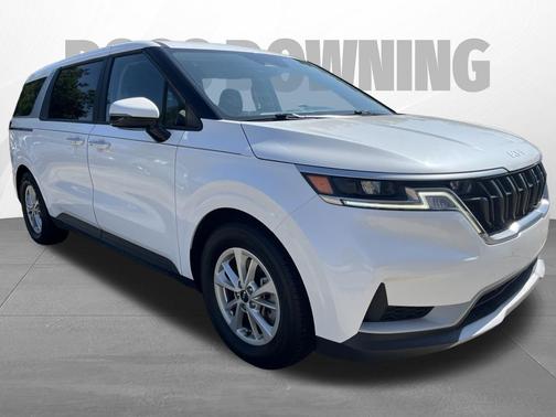 Snow White Pearl 2023 Kia Carnival LX