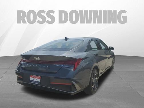 Ecotronic Gray 2025 Hyundai ELANTRA SEL