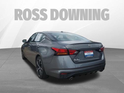 2025 Nissan Altima SR FWD