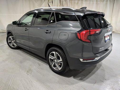 Graphite Gray Metallic 2020 GMC Terrain SLT