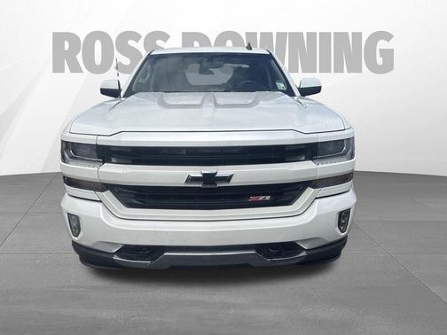 Iridescent Pearl Tricoat 2016 Chevrolet Silverado 1500 2LT
