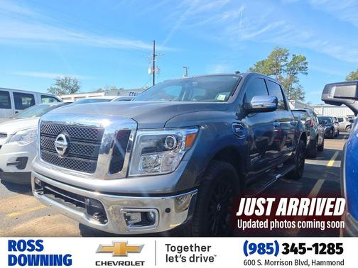 2017 Nissan Titan SL