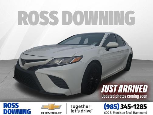 2018 Toyota Camry SE