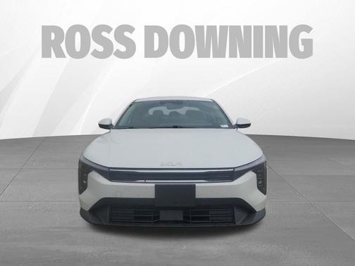 Snow White Pearl 2025 Kia K4 LXS