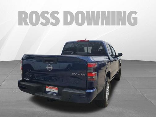 Deep Blue Pearl 2022 Nissan Frontier SV